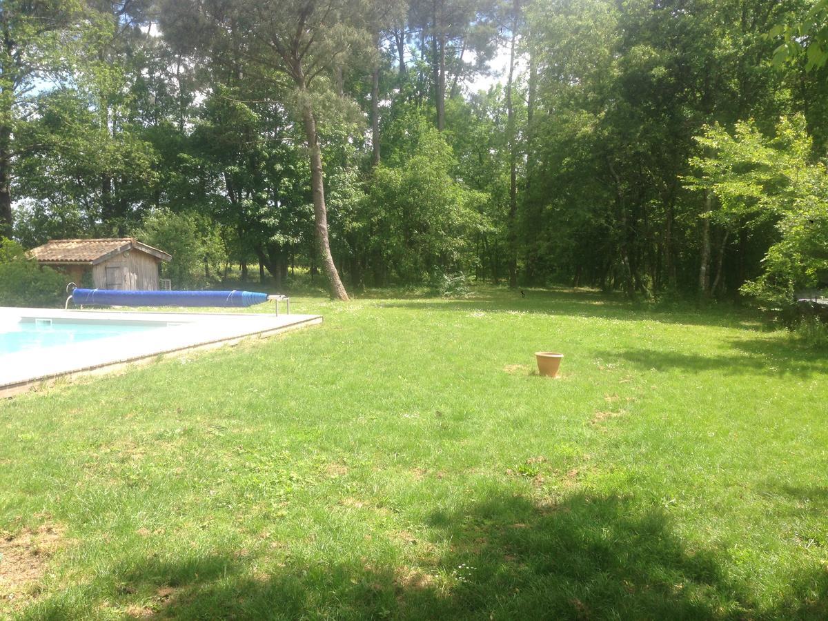 Bed and Breakfast Domaine De Giron Moulis-en-Medoc Экстерьер фото