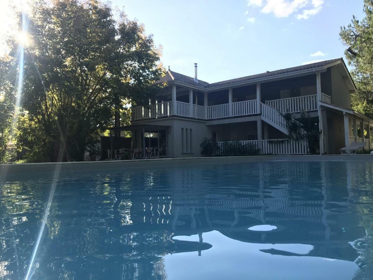 Bed and Breakfast Domaine De Giron Moulis-en-Medoc Экстерьер фото